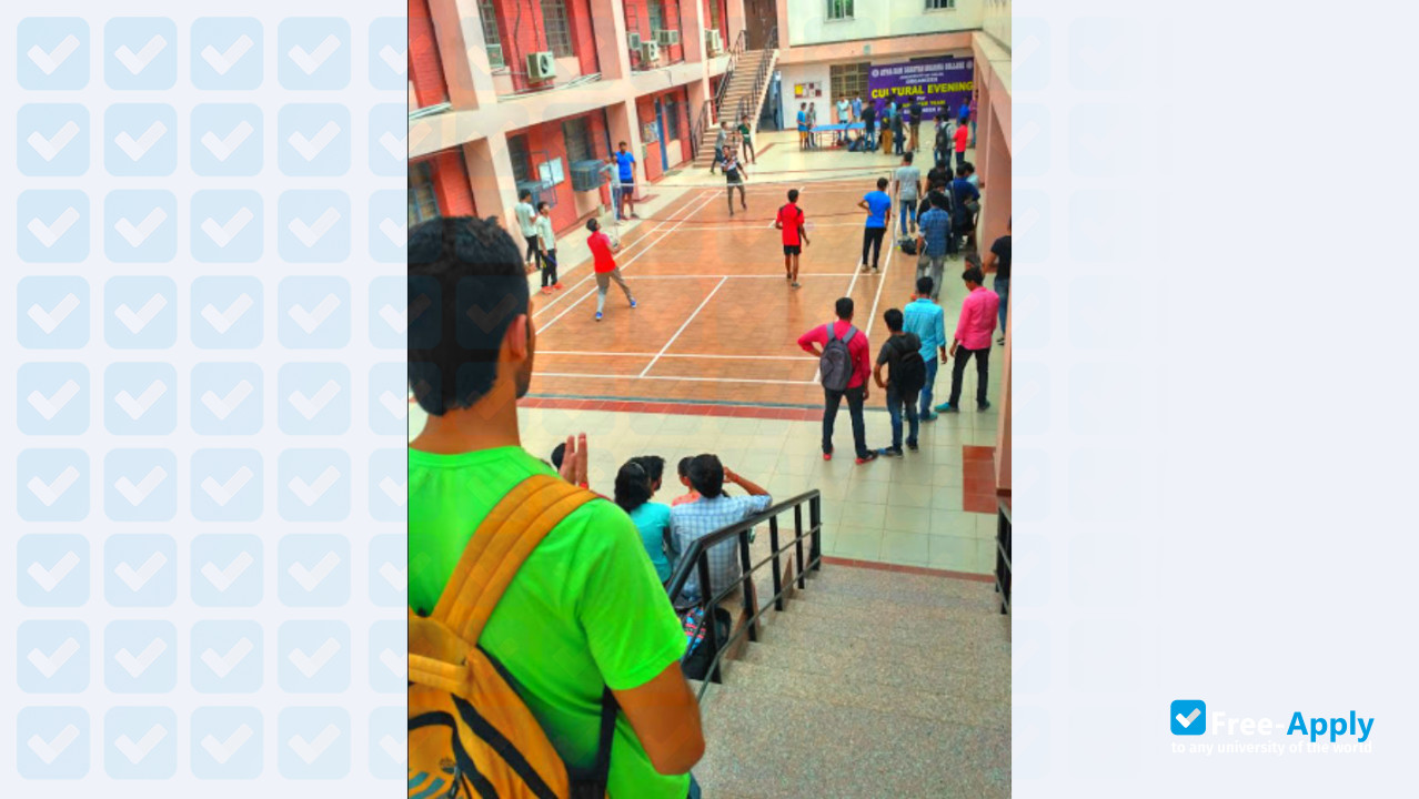 Atma Ram Sanatan Dharma College photo #4