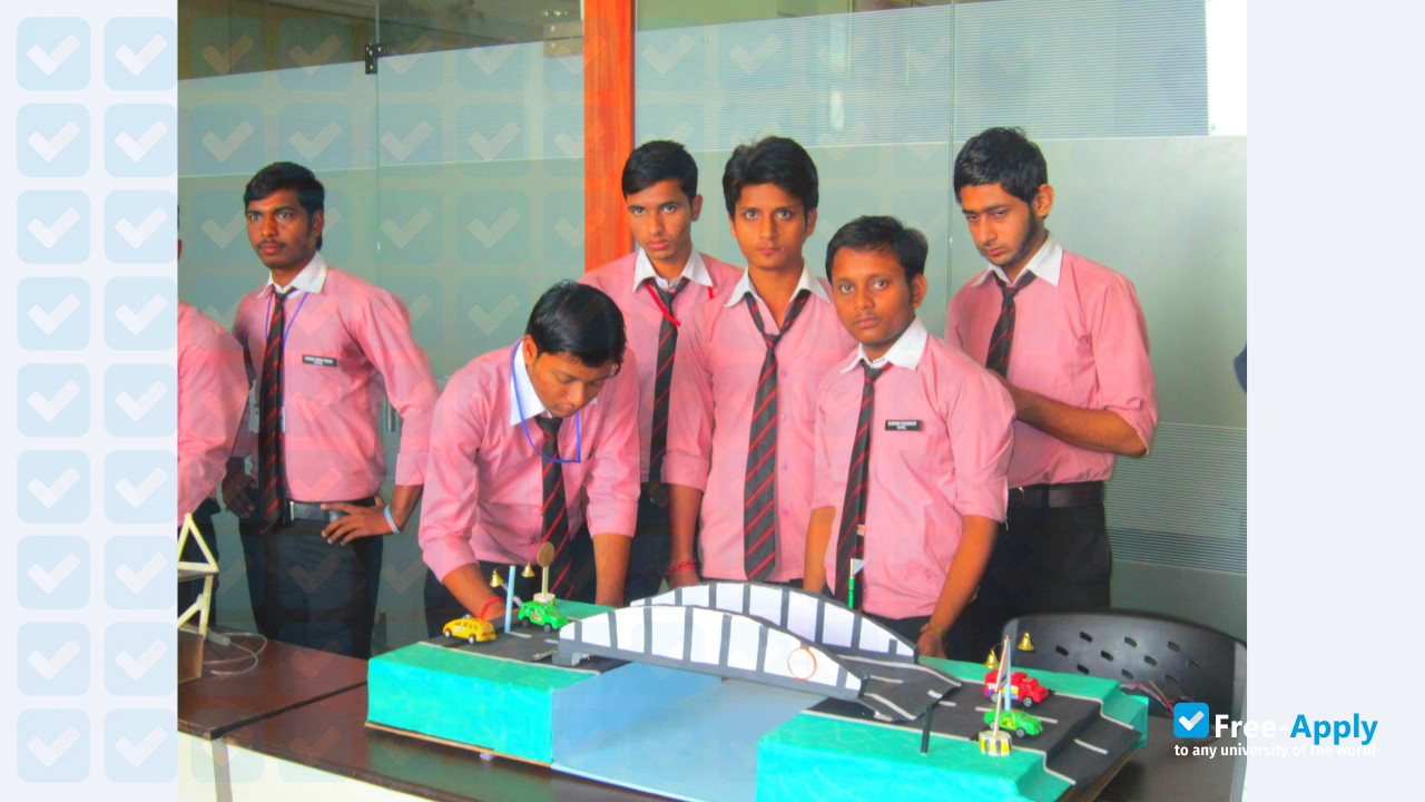 Foto de la Ambalika Institute of Management and Technology #7