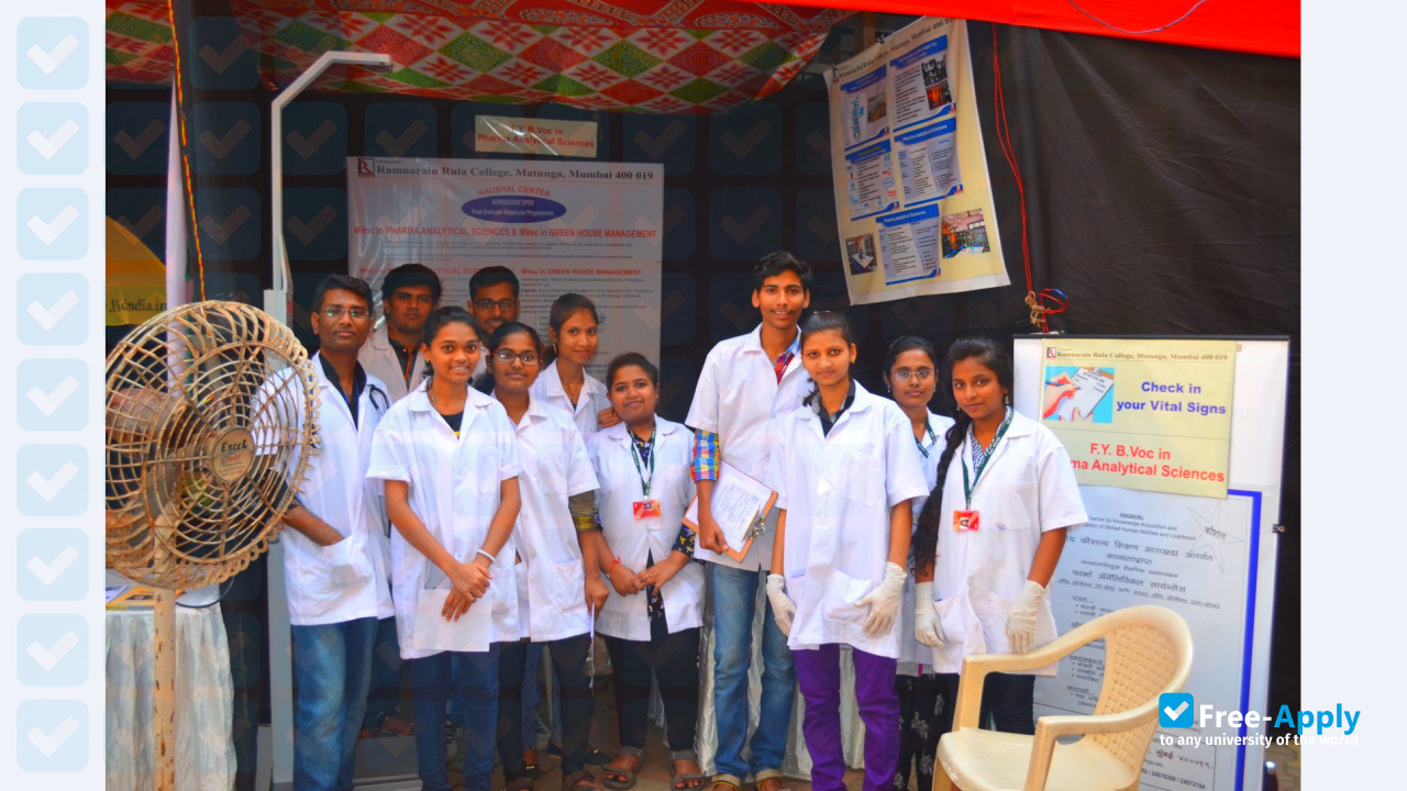 Photo de l’Ramnarain Ruia College #8