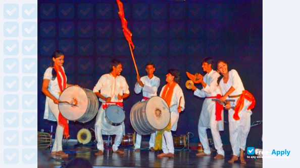 Photo de l’Ramnarain Ruia College #1