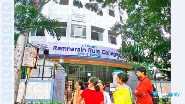 Photo de l’Ramnarain Ruia College #5
