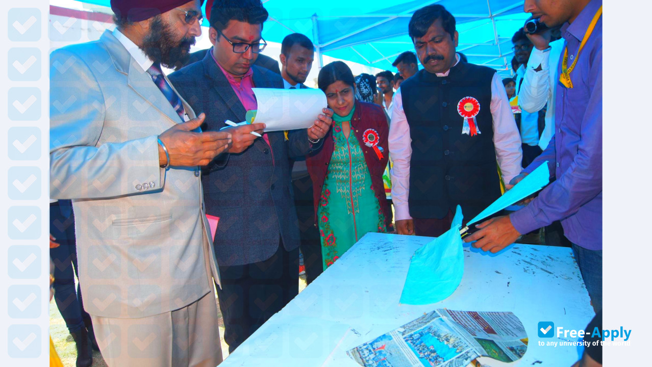Foto de la Gurukul Vidyapeeth Institute of Engineering & Technology #14