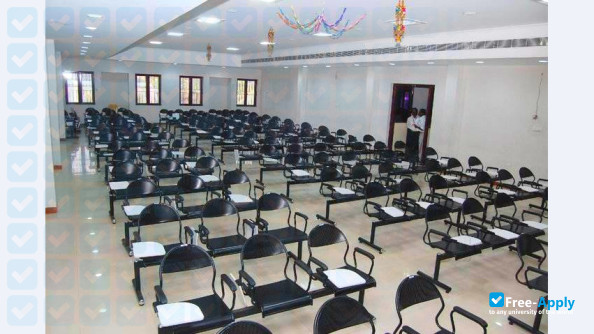Photo de l’Dr G R Damodaran College of Science #7