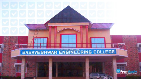 Photo de l’Basaveshvara Engineering College #6