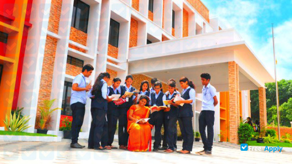 Bharat College of Arts and Commerce фотография №3