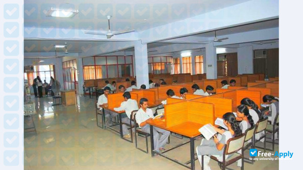 Foto de la Babu Banarasi Das National Institute of Technology & Management