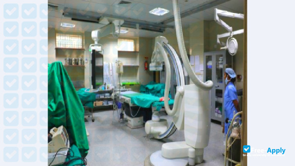 Byramjee Jeejeebhoy Medical College and Sassoon General Hospital photo #8