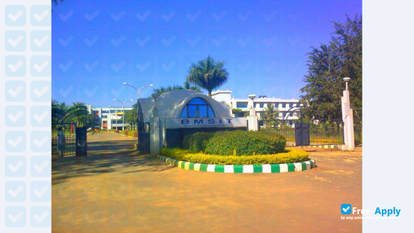 Photo de l’B M S Institute of Technology and Management #7