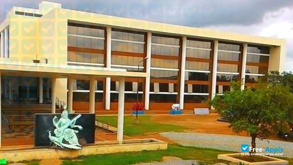 Foto de la Davangere University #7