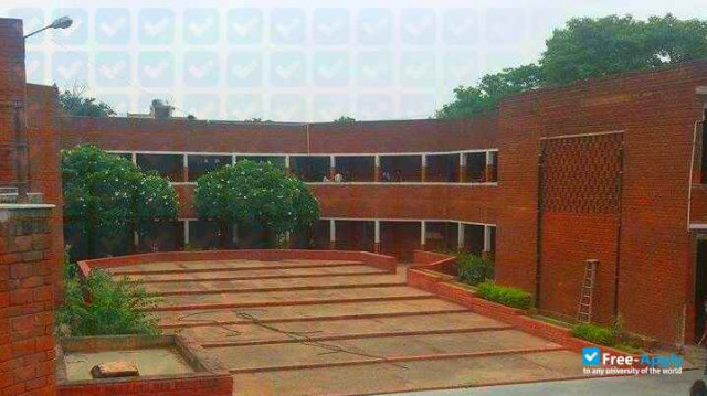 College of Vocational Studies photo
