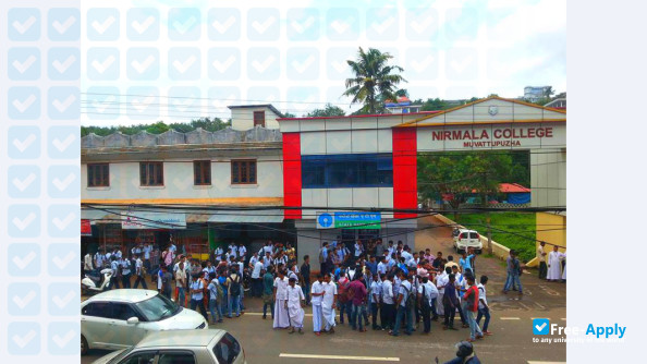 Foto de la Nirmala College #4