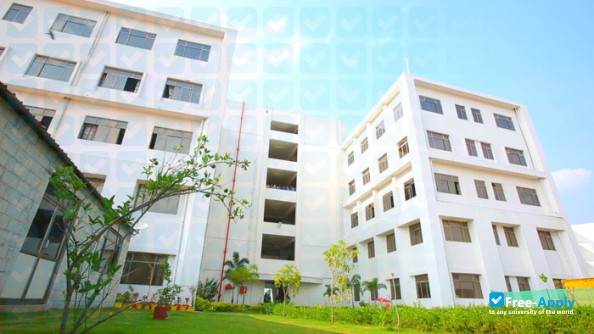Foto de la Kalaignar Karunanidhi Institute of Technology #9