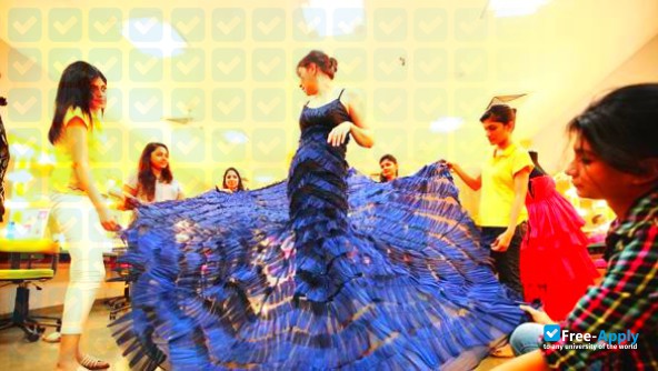 Photo de l’Fashion Designing College Institute DelhiFashion Designing College Institute Delhi #10