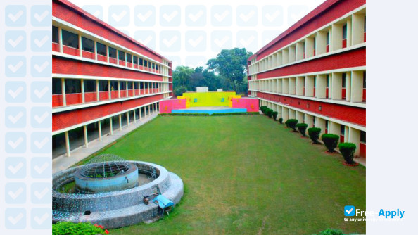 D A V College Chandigarh photo #2