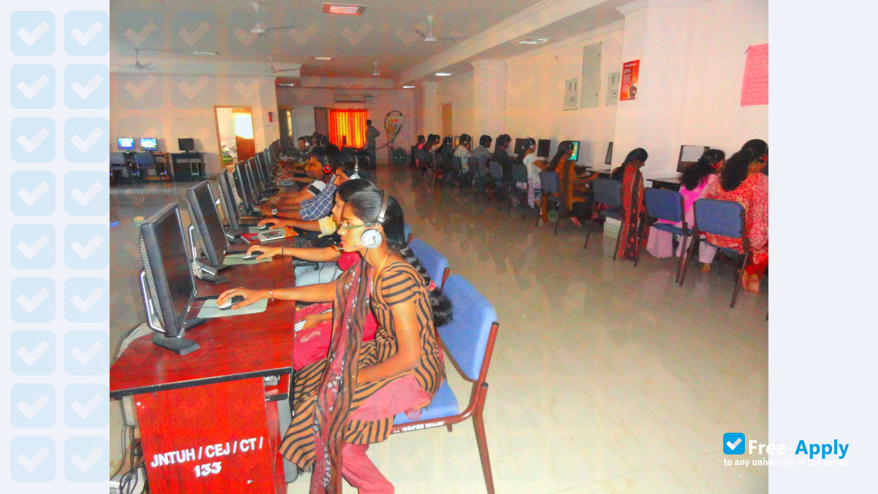 Photo de l’JNTUH College of Engineering Hyderabad #8