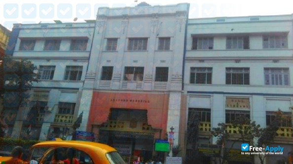 Foto de la Asutosh College #4