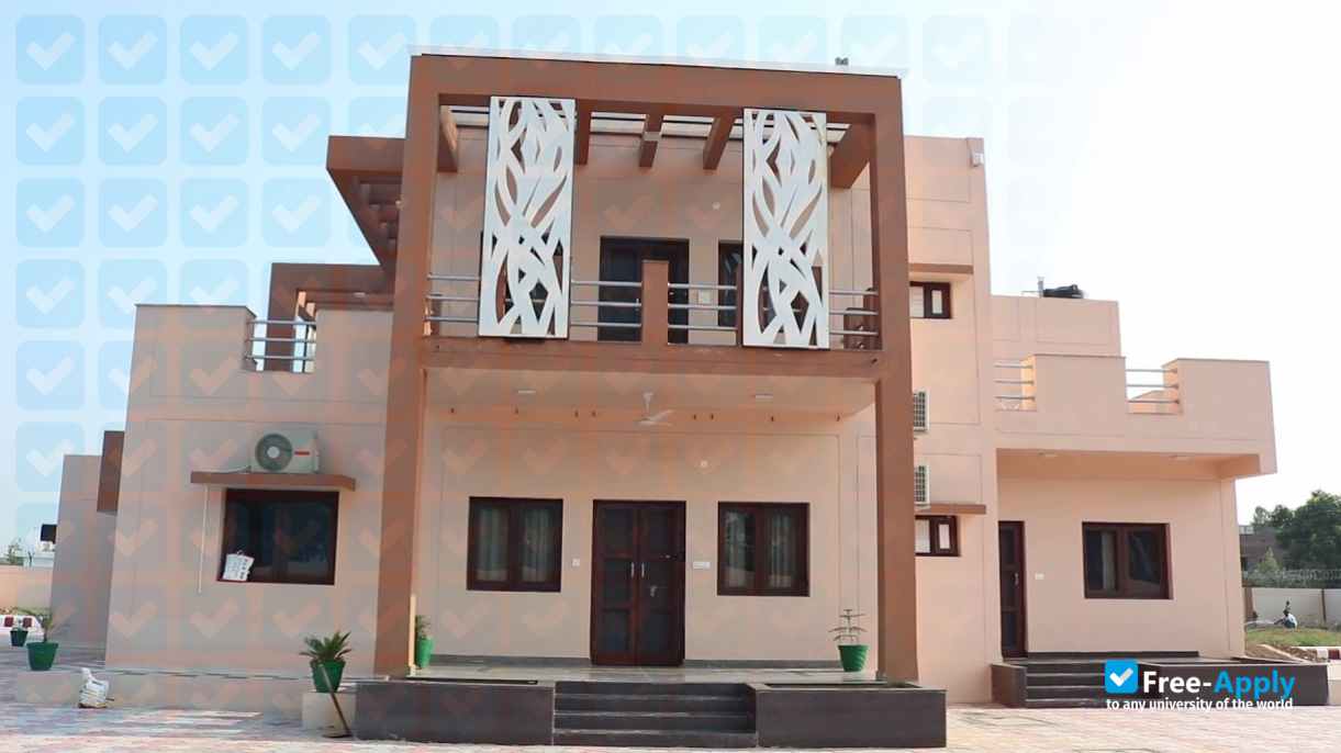 Photo de l’Chaudhary Ranbir Singh University #2
