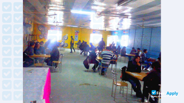 Photo de l’Delhi College of Arts and Commerce #1