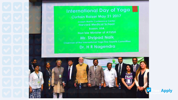 Photo de l’Vivekananda Yoga Anusandhana Samsthana #17