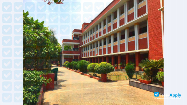 Foto de la Hans Raj College #1