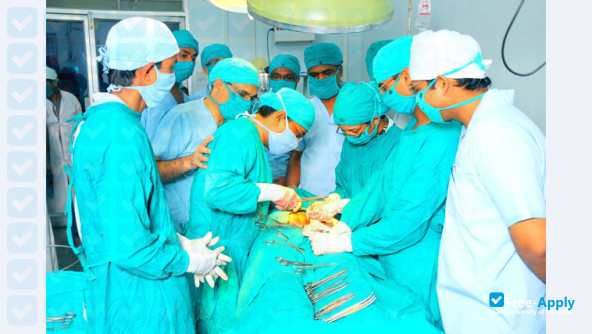 Foto de la MIMER Medical College #7
