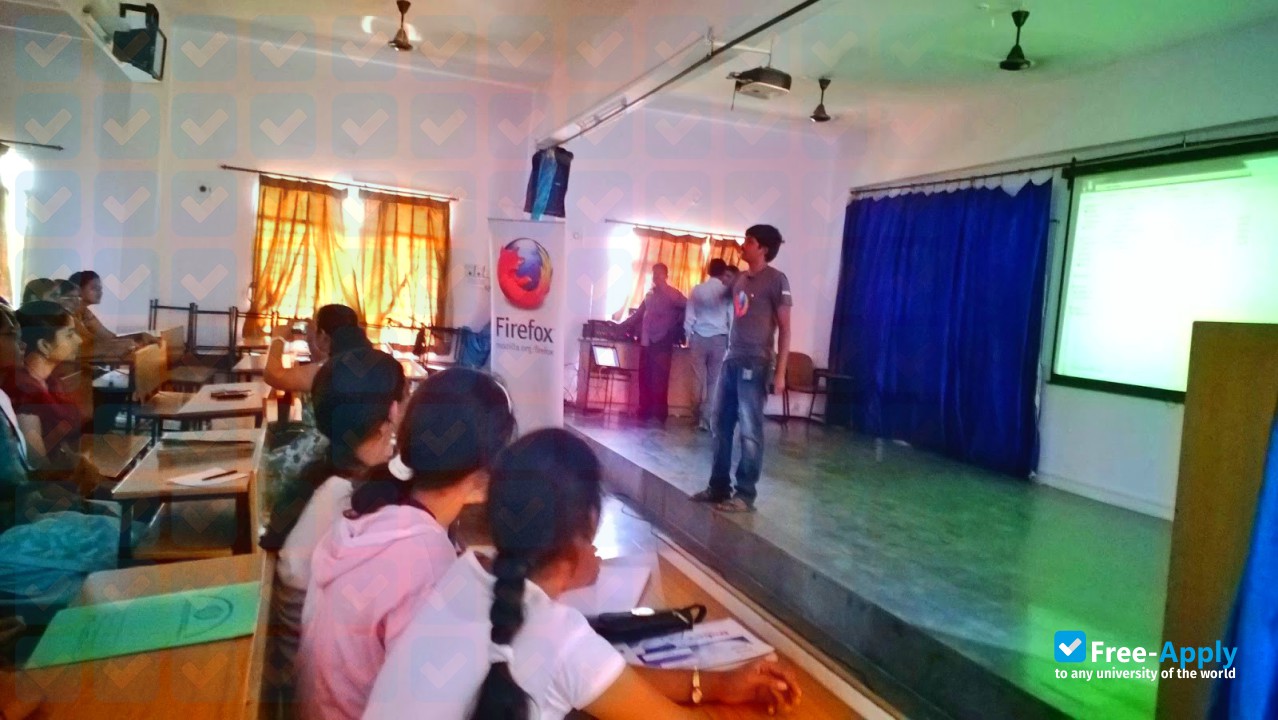Bhoj Reddy Engineering College for Women photo #9