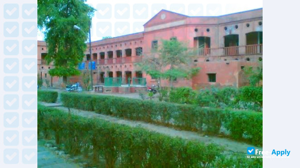 S N Medical College Agra фотография №1