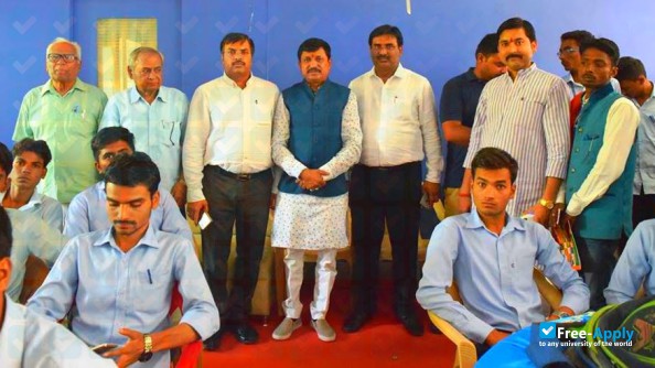 Photo de l’AKS University Satna #36