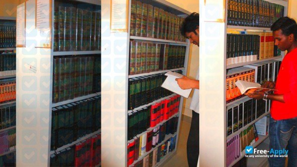 Tamil Nadu National Law School photo #15