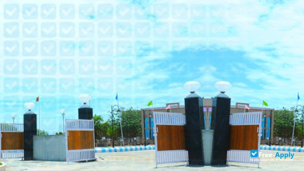 Foto de la Tamil Nadu National Law School #5