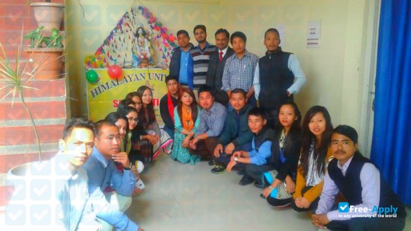 Foto de la Himalayan University #15