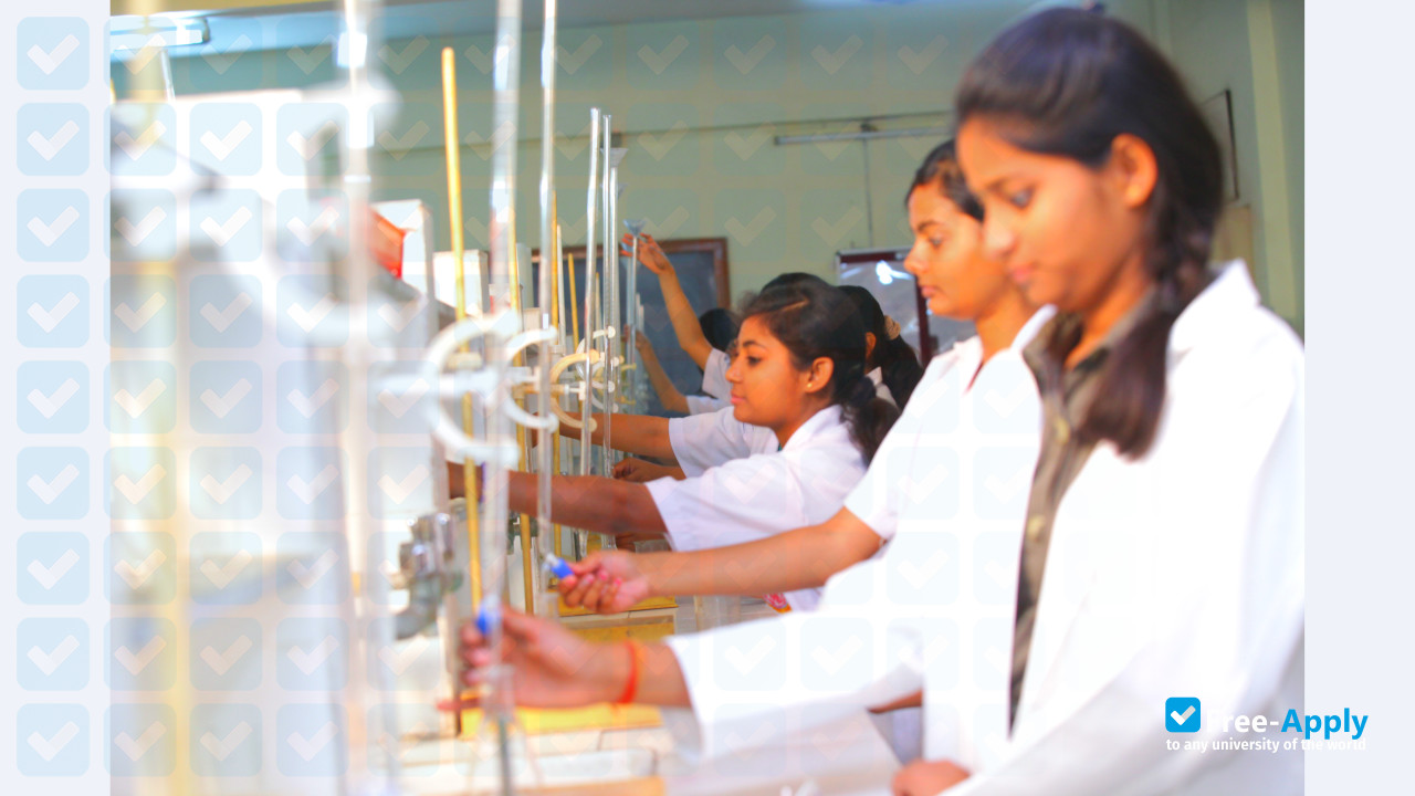 Foto de la Institute of Engineering & Technology Alwar #5