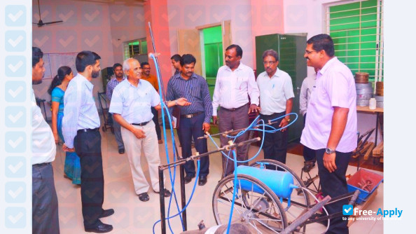Foto de la University of Agricultural and Horticultural Sciences Shimoga #3