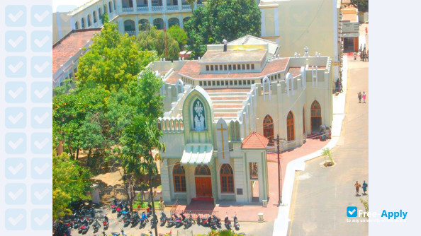 Photo de l’V L B Janakiammal College of Arts and Science #2