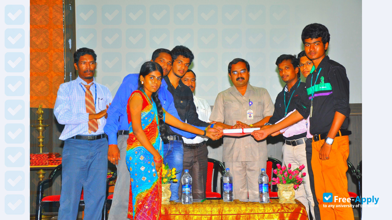 Photo de l’Mailam Engineering College #11