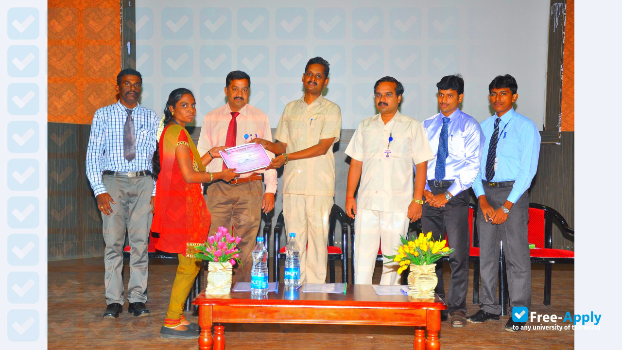 Photo de l’Mailam Engineering College #7