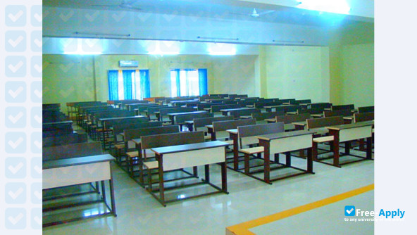 Photo de l’Shri Shankaracharya Institute of Professional Management and Technology #10