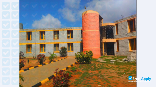 MCE College photo #6