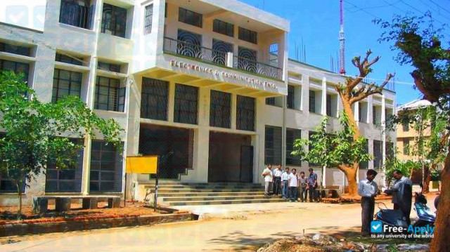 MCE College photo #1