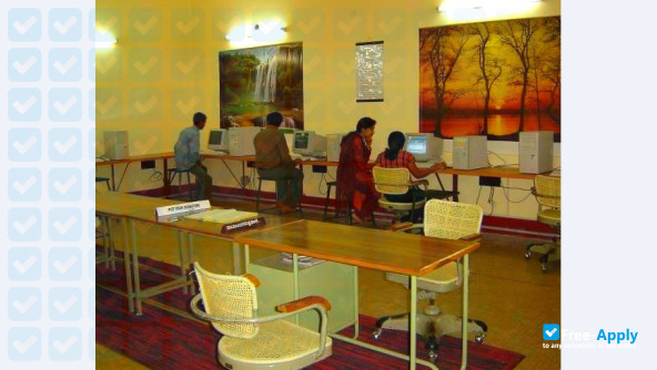 MCE College photo #4