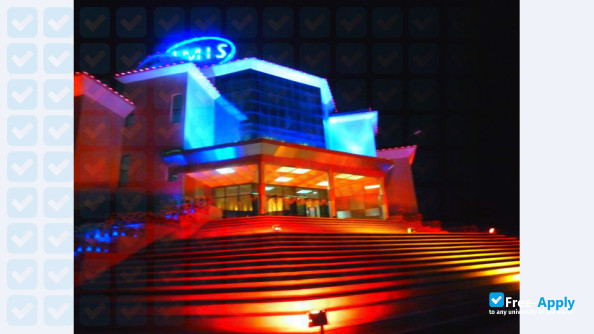 Foto de la Institute of Management & Information Science Bhubaneswar #3