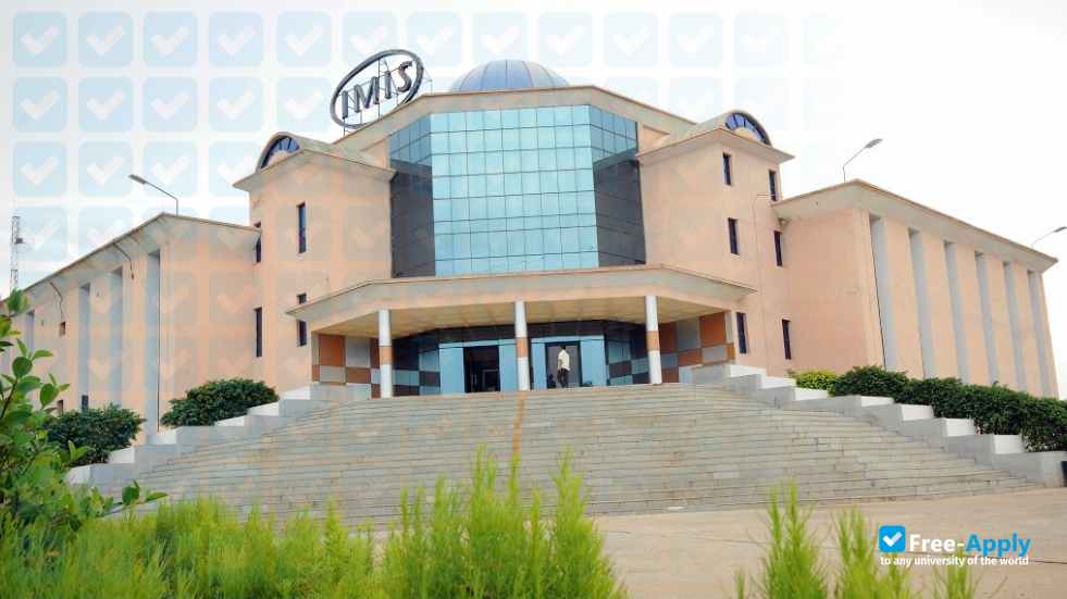 Foto de la Institute of Management & Information Science Bhubaneswar #4