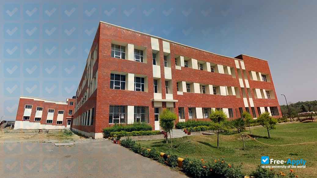 Photo de l’Himgiri Zee University #5