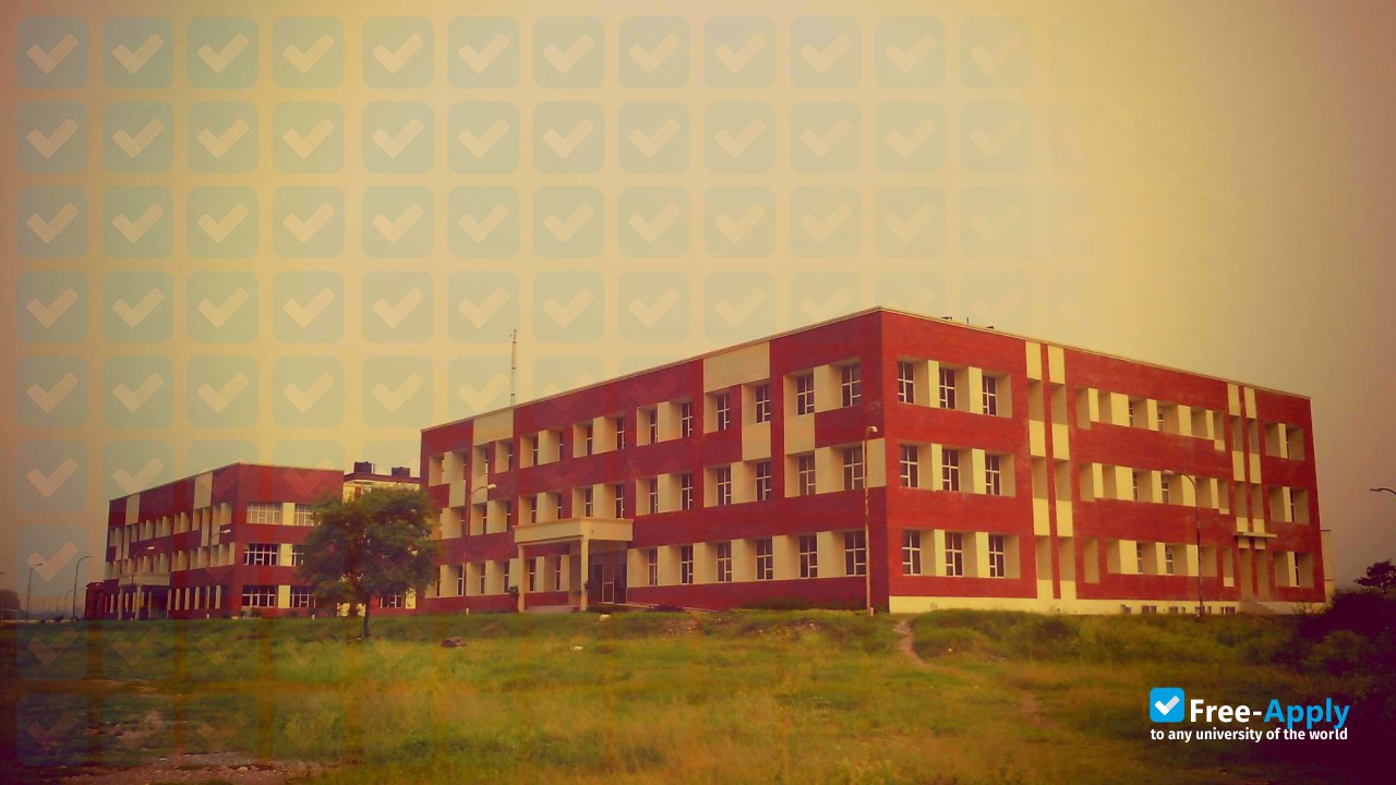 Photo de l’Himgiri Zee University #9