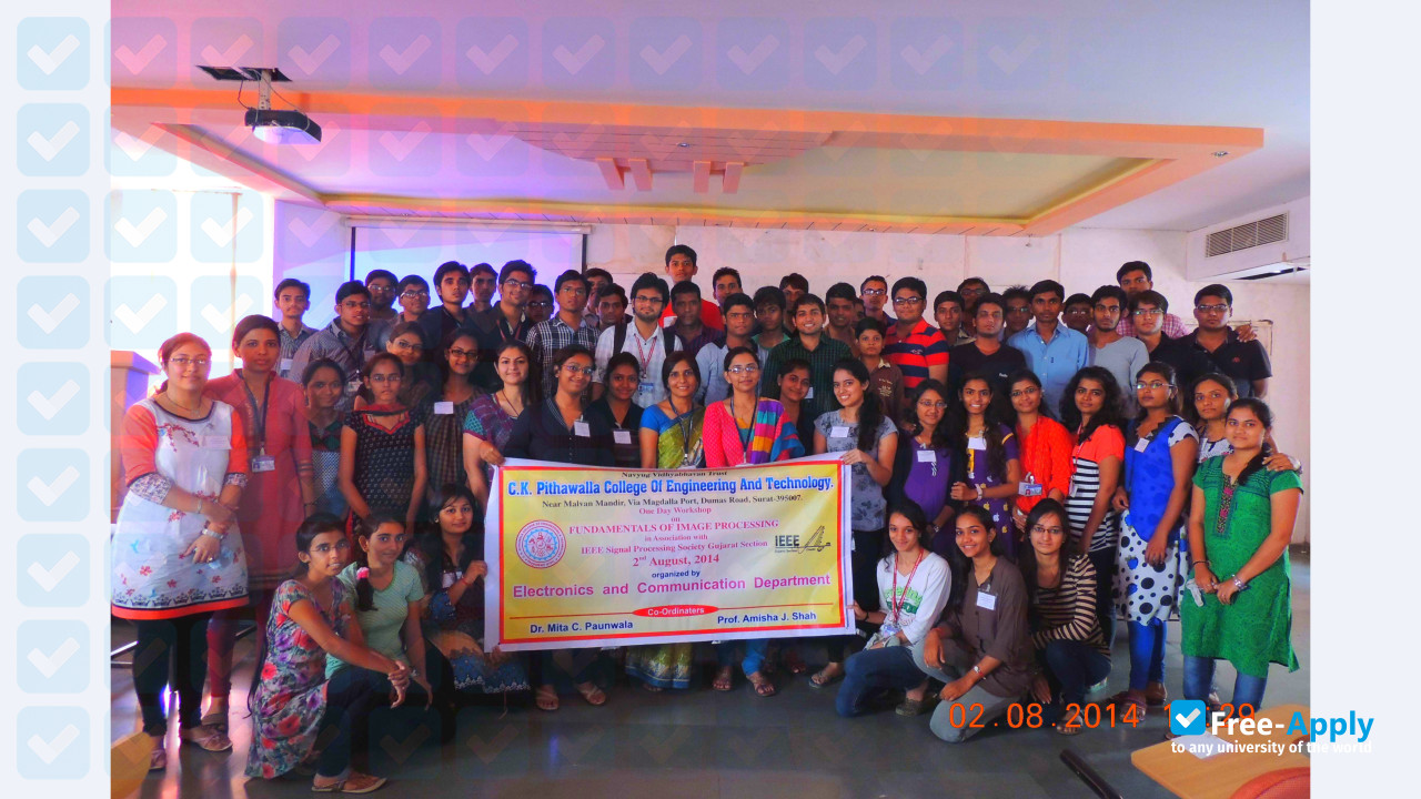 Photo de l’C. K. Pithawala College of Engineering and Technology #7