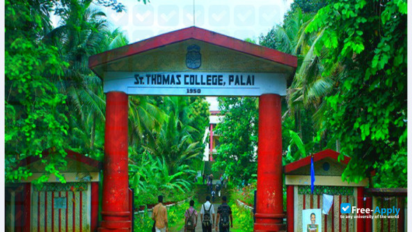 Photo de l’St Thomas College Palai Kottayam #3