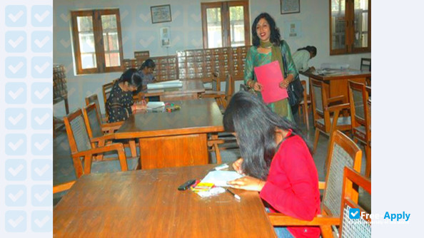Foto de la Janki Devi Memorial College #6