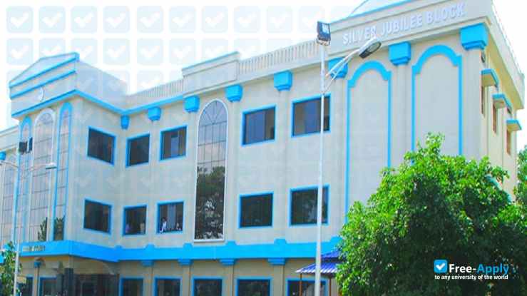 G. Pulla Reddy Engineering College фотография №3