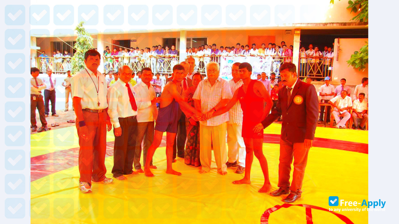 KLE College of Engineering & Technology Chikodi photo #5