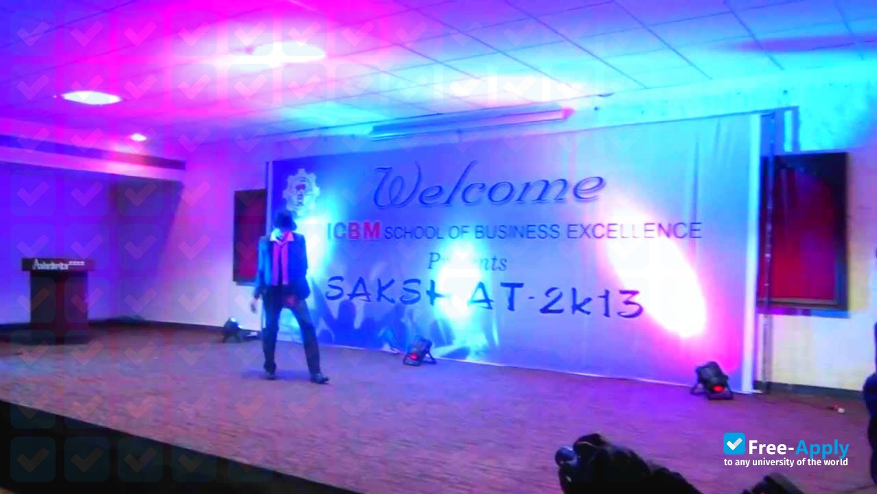 Foto de la ICBM School of Business Excellence #4